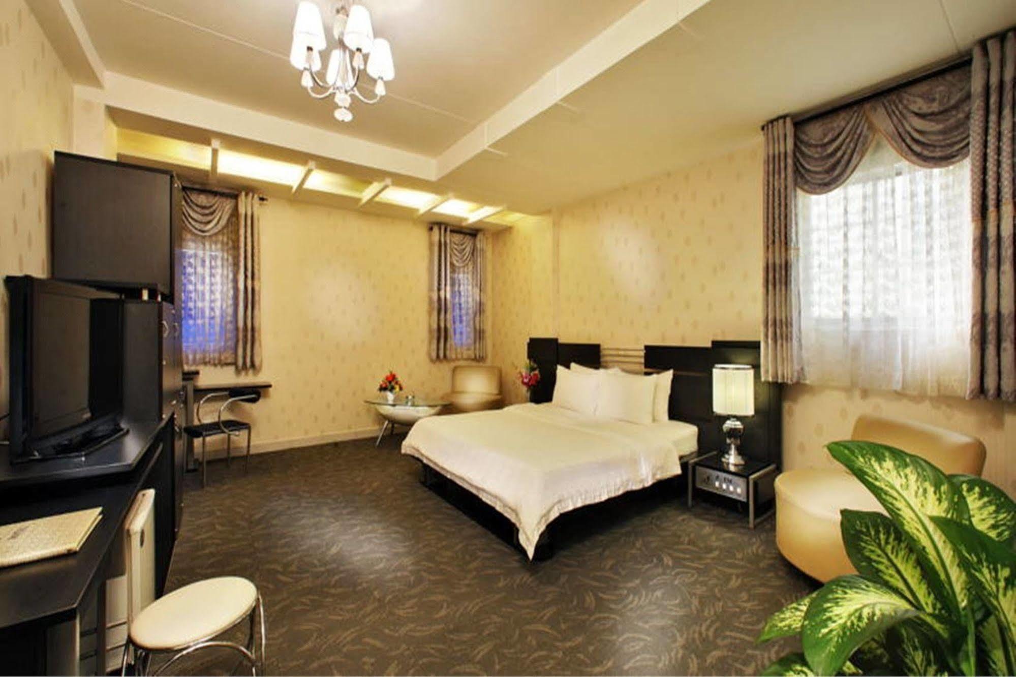 A&Em - The Petit Hotel Хошимін Екстер'єр фото